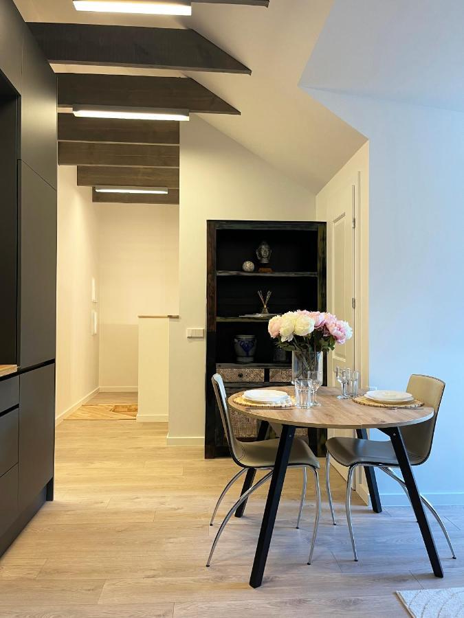 Neris Apartment